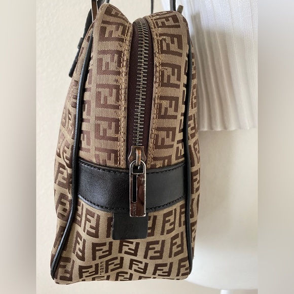 FENDI Pure Class - Picture 7 of 16